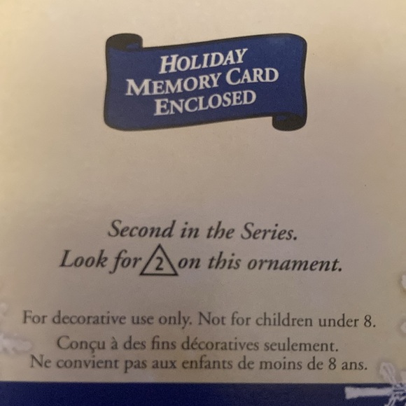 Hallmark Keepsake Hockey Thrills ornament - Picture 6 of 7